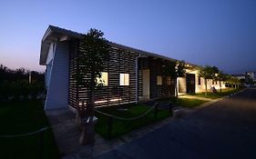 X Hotel